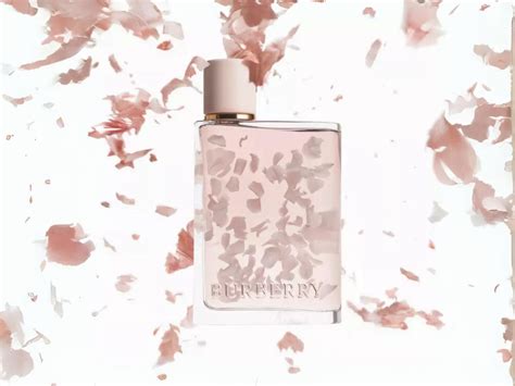 The Scent of Romance: Limited Edition Burberry Her .